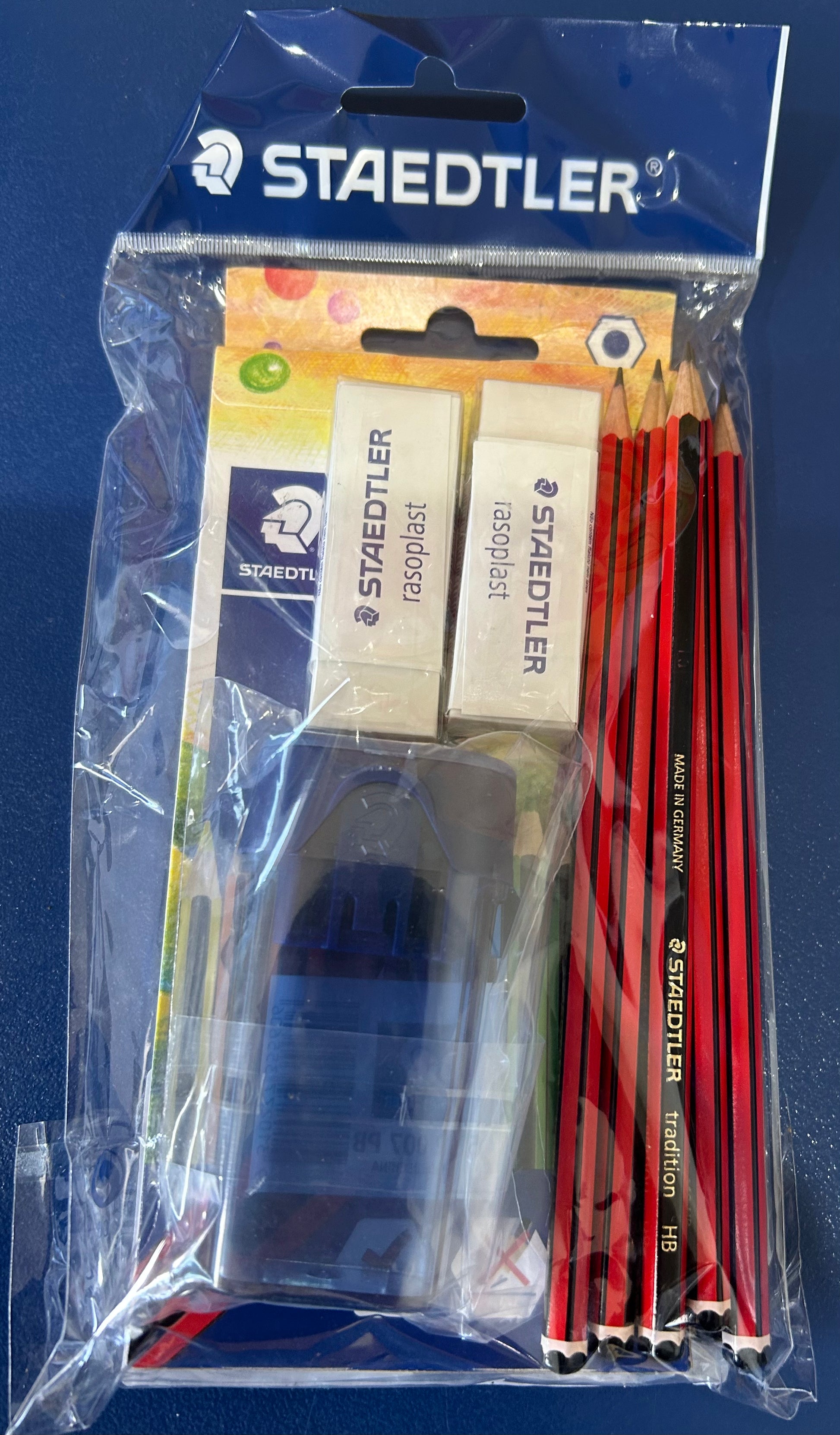 Staedtler Essential School Kit -110set - Cartridge Universe Whitsundays